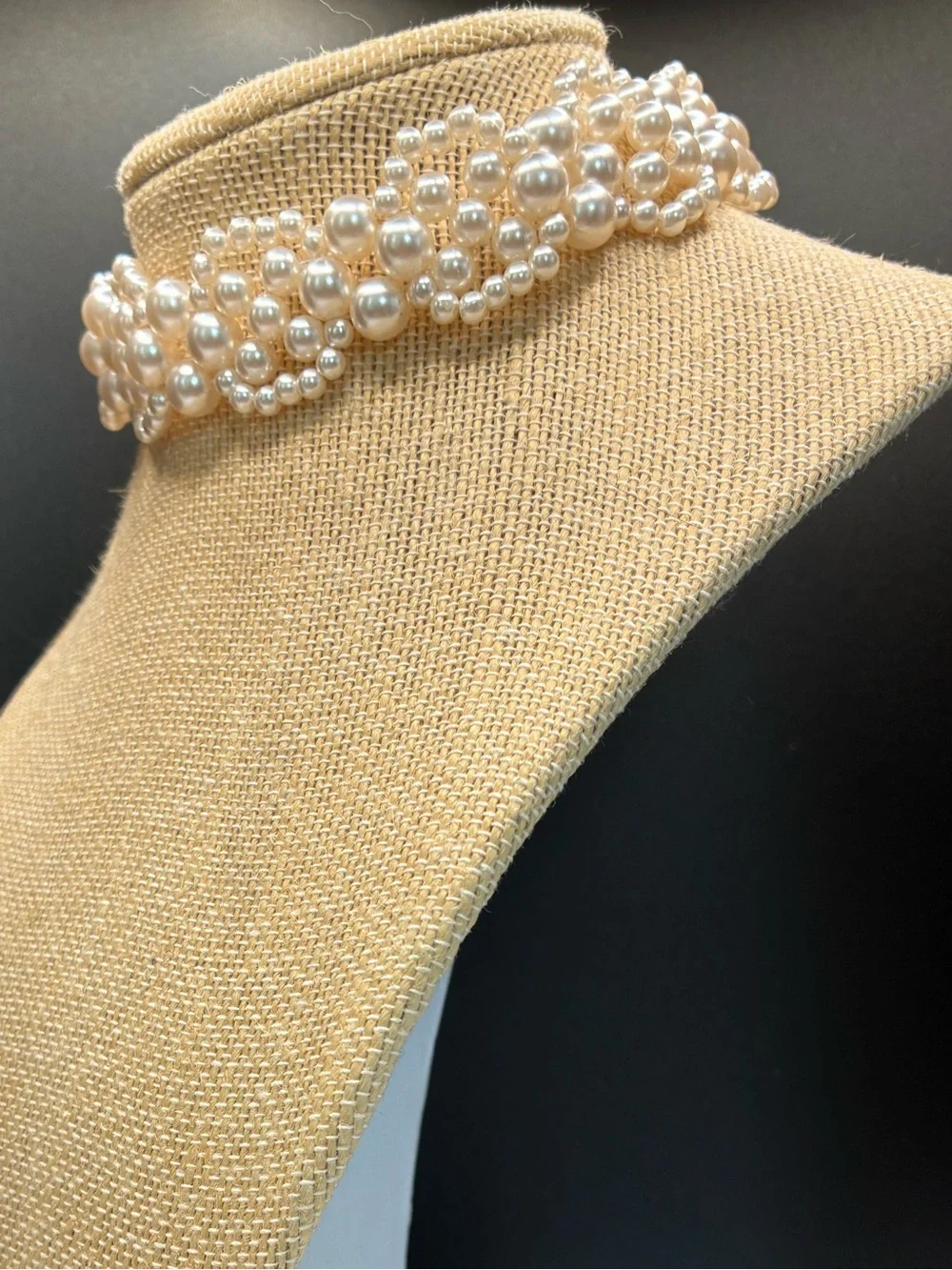 Vintage Faux Pearl Cluster Choker Necklace - Ivory Pearls with Gold Chain
